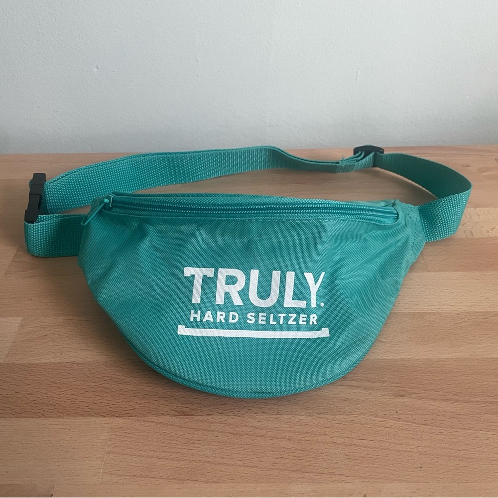 Truly Hard Seltzer Teal Fanny Waist Pack Belt Bag Adjustable Pockets Unisex EUC